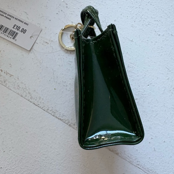 Harrods Glossy Green Tote Keychain - Picture 5 of 9